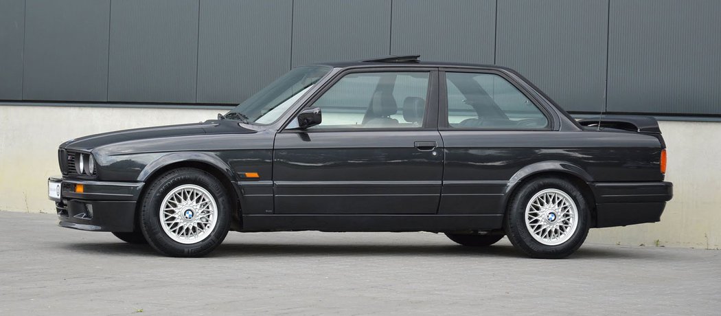 BMW 320is Coupe (1988-1990)