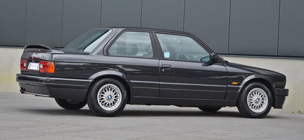 BMW 320is Coupe (1988-1990)