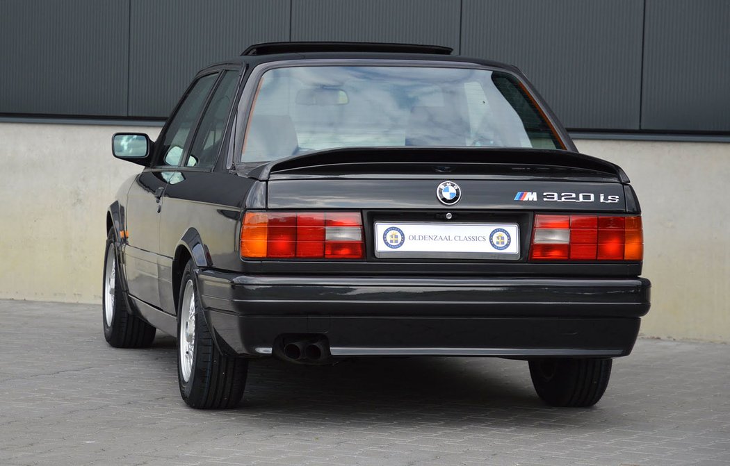 BMW 320is Coupe (1988-1990)