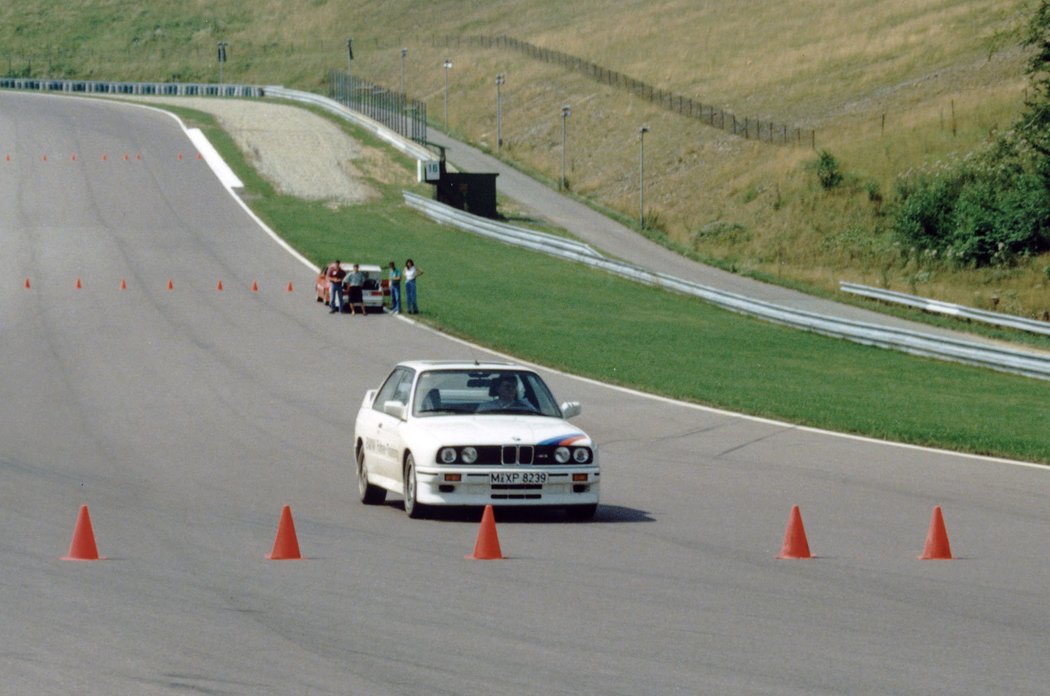 BMW slaví 30 let na českém trhu