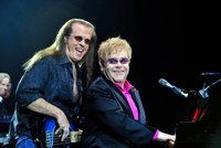 Zemřel Bob Birch, baskytarista Eltona Johna
