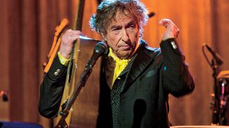 Nobelovu cenu za literaturu získal americký písničkář Bob Dylan