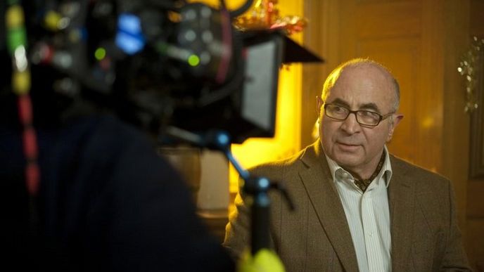 Bob Hoskins