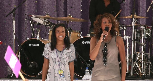Bobbi Kristina si s maminkou Whitney občas i zazpívala