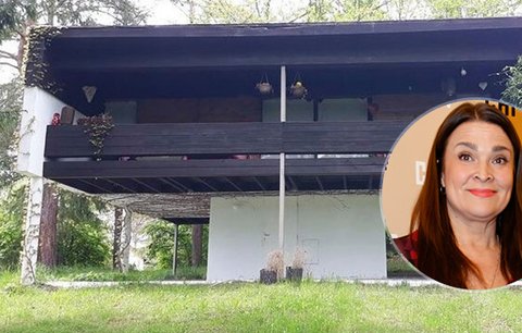 Unikátní chata Mahuleny Bočanové na „kuří nožce“: Táta (†73) ji před 60 lety navrhl a sám postavil!