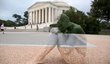 Dokonalý bodypainting a památník Thomase Jeffersona ve Washingtonu
