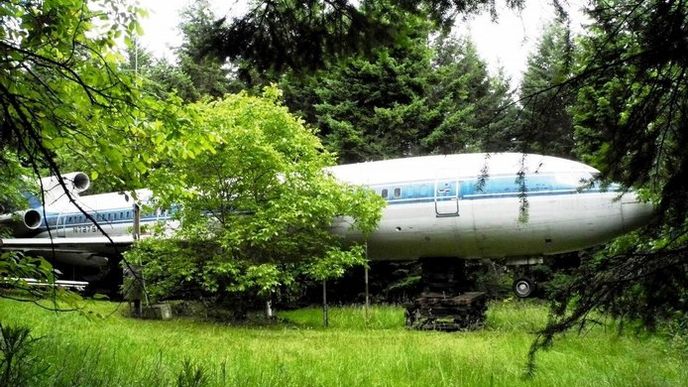 Boeing 727 slouží jako dům