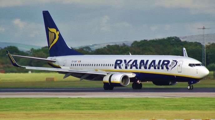 Boeing 737 aerolinek Ryanair