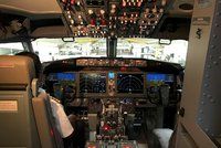 Je za smrtí 346 lidí software letadel? Boeing po tragédiích piluje novou verzi