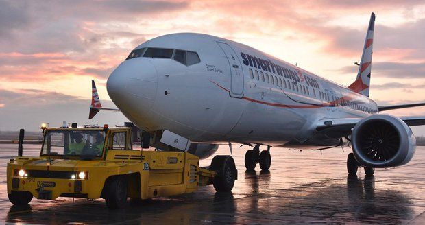 Uzemněné Boeingy Čechy nezastavily: Prodej letních zájezdů trhá rekordy, hlásí cestovky