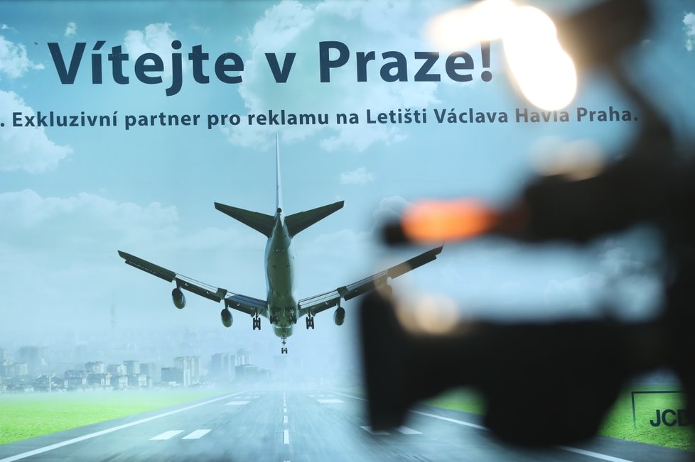 Cestující z odkloněného Boeingu 727 MAX se vrátili do Prahy