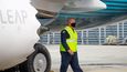 Šéf FAA Steve Dickson, který dříve pracoval jako pilot pro Delta Air Lines, otestoval Boeing 737 MAX po provedených úpravách osobně.