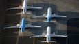 Zákazníci si je převezmou až poté, co budou letadla moci opět do vzduchu a Boeing provede nezbytné úpravy schválené úřady