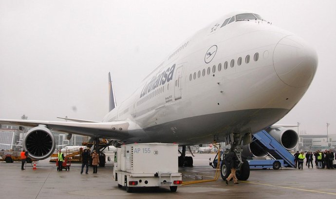 Boeing 747-8 Intencontinental Lufthansy s imatrikulací D-ABYA, první dodaný letoun tohoto druhu