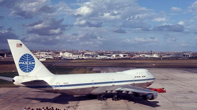 Boeing 747 Jumbo Jet (archivní snímek z r. 1970)