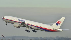 Podle vyšetřovatelů se možná Boeing 777 nachází v neznámé lokaci.