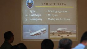 Pátrání po zmizelém letadle Boeing 777 s označením MH370, které zmizelo v roce 2014