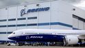 Boeing musel přerušit výrobu modelu 787 Dreamliner.