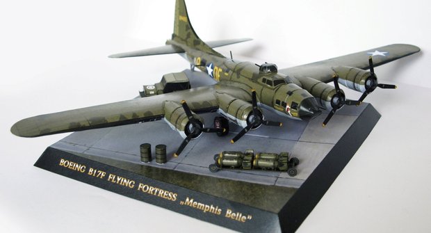 Vystřihovánka Boeingu B-17: Doplňky a podstavec k papírovému modelu