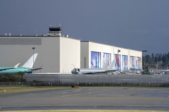 Továrna Boeingu v Everettu, jedna z největších budov na světě