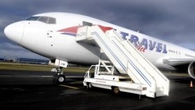 Boeing 767-300 společnosti Travel Service měl krátce před startem poruchu