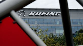 Další problémy Boeingu, zaměstnanci vyrábějící stíhací letouny vstoupili do stávky Další problémy Boeingu, zaměstnanci vyrábějící stíhací letouny vstoupili do stávky