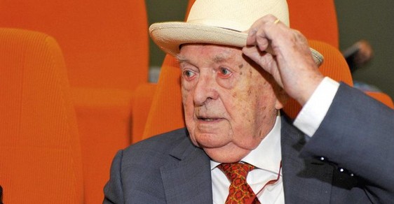 Otakar Vávra se dokázal přizpůsobit každému režimu. Možná i proto je jedním z otců české kinematografie Otakar Vávra se dokázal přizpůsobit každému režimu. Možná i proto je jedním z otců české kinematografie