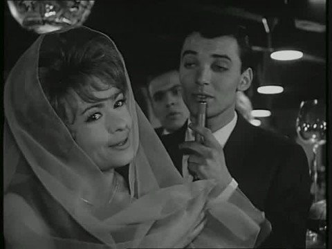 1964 Komedie s Klikou. Tehdy 33letá Jiřina a 25letý Karel.