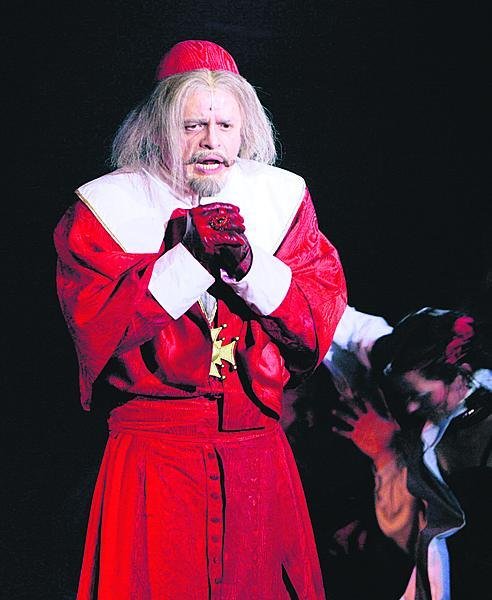 2004: Jako Richelieu v muzikálu Tři mušketýři