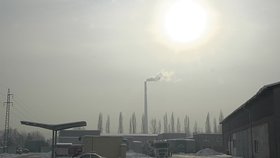 Slunce bylo v pondělí v Bohumíně zastřené znečištěným ovzduším. Limity polétavého prachu byly na Karvinsku překročeny až dvanáctinásobně.