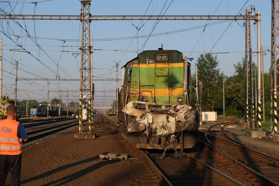 V Bohumíně se srazilo pendolino s posunovací lokomotivou. Strojvedoucí (†54) vlaku nepřežil.