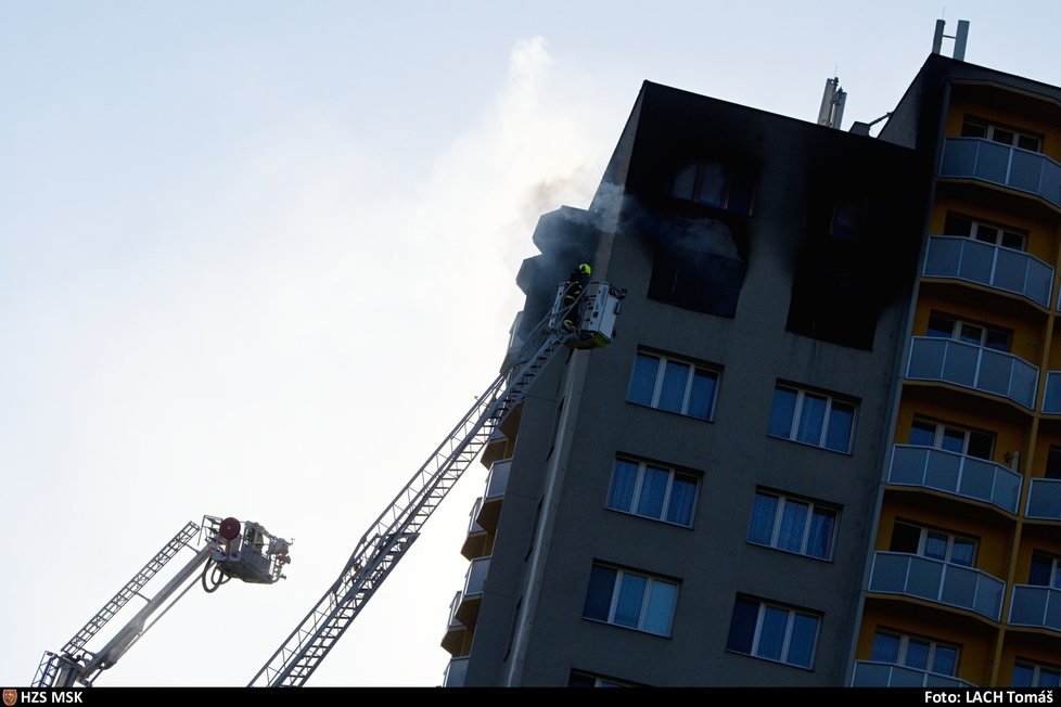 Požár v Bohumíně si vyžádal 11 obětí a několik zraněných.