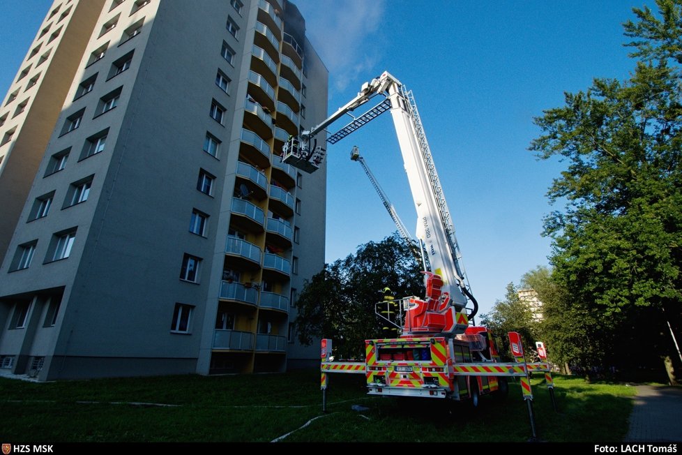 Požár v Bohumíně si vyžádal 11 obětí a několik zraněných.