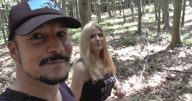 Bohuš Matuš natočil video se svou Lucinkou