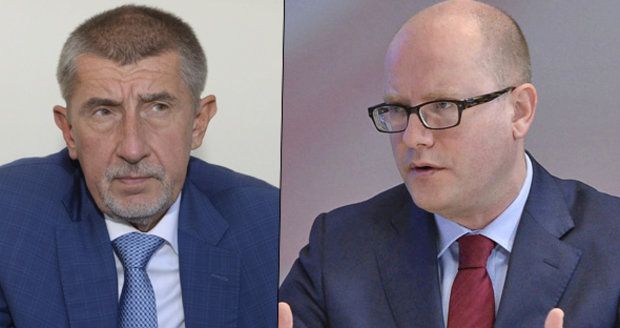 Sobotka: Babiš s EET způsobil chaos. Není seriózní sbalit si věci a jít