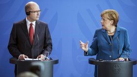 Premiér Bohuslav Sobotka s německou kancléřkou Angelou Merkel