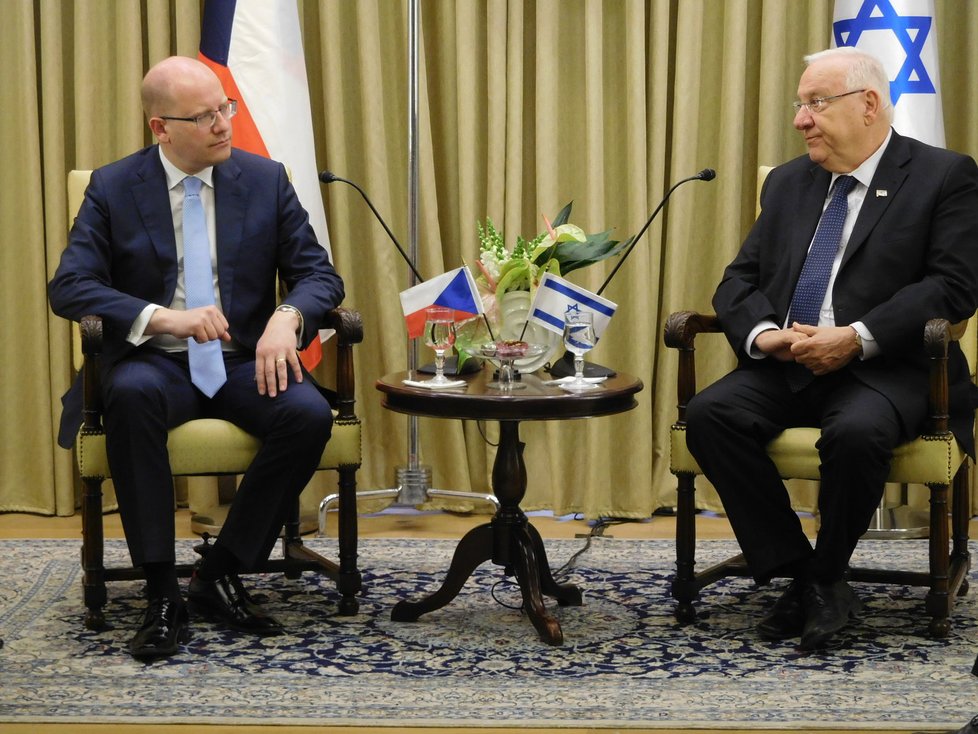 Český premiér Bohuslav Sobotka jednal v Jeruzalémě s prezidentem Izraele Rivlinem.