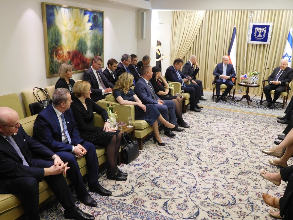 Ministři Sobotkovy vlády na setkání premiéra s prezidentem Izraele Rivlinem