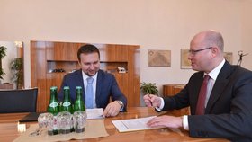 U Sobotky na "koberečku": Ministr Jurečka projednával s premiérem situaci v českém zemdělství 