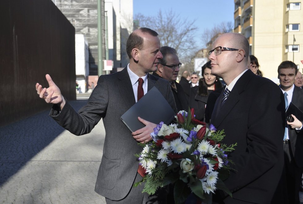 Přivítání premiéra Sobotky u Berlínské zdi