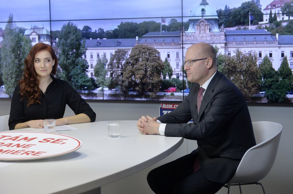 Bohuslav Sobotka (ČSSD) v pořadu Blesk.cz Ptám se, pane premiére (24. 11. 2016)