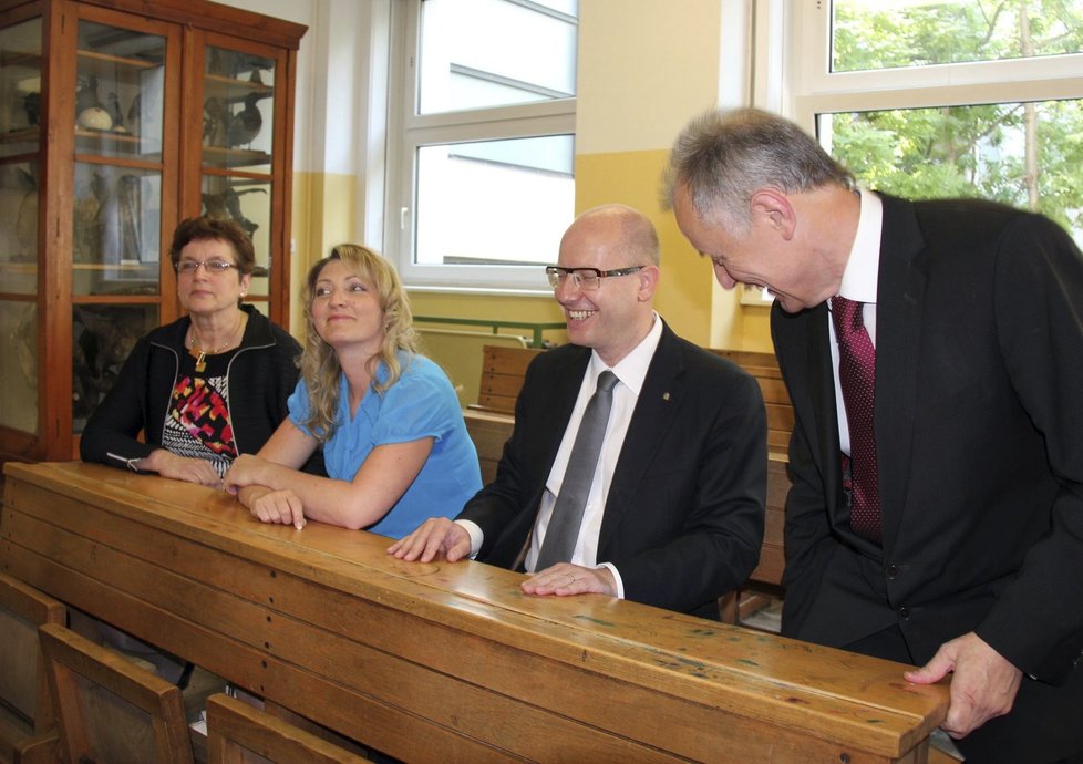 Premiér Sobotka spolu s manželkou Olgou zavítali i do Školského spolku Komenský ve Vídni.