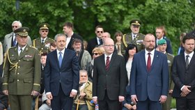 Premiér Sobotka nechyběl 8. května 2017 na Vítkově, prezident Zeman pietní akt vynechal.