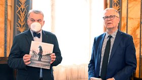 Pražský primátor Bohuslav Svoboda (ODS) a výkonný ředitel ICORN Helge Lunde (12.3.2024)