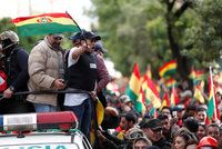 Prezident odstoupil, boháčům rabují domy. Řízený puč, štve Moskvu dění v Bolívii
