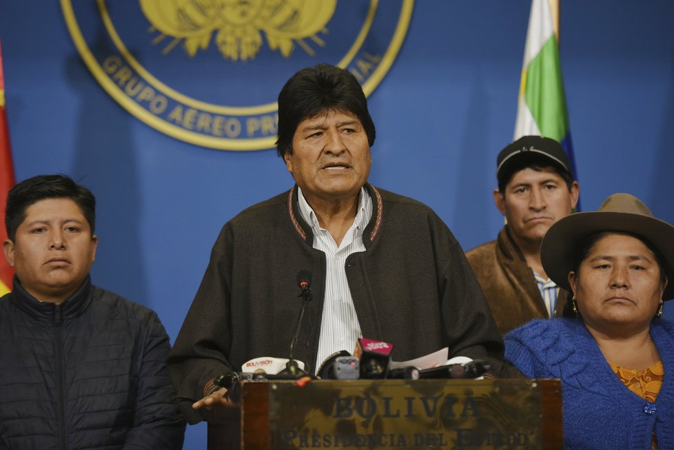 Rezignace bolivijského prezidenta Moralese
