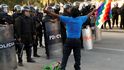 Nepokoje v Bolívii trvají i po rezignaci prezidenta Moralese