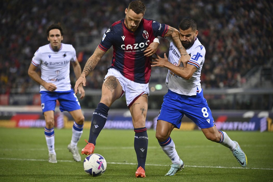 Bologna se po nepříjemné návštěvě svých ultras utkala se Sampdorií.