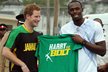 Nejrychlejší muž planety Usain Bolt závodil s britským princem Harrym.