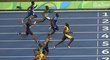 Jamajčan Usain Bolt jako první v historii ovládl běh na 100 metrů na třech olympijských hrách. Výkonem 9,81 porazil Američana Justina Gatlina (9,89).